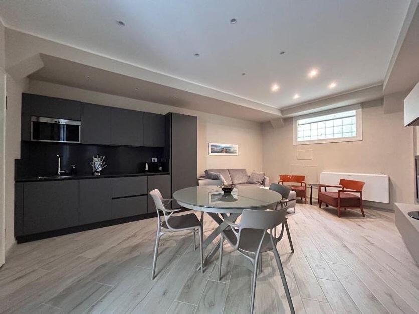 Homeby, Modern Loft Піза Екстер'єр фото